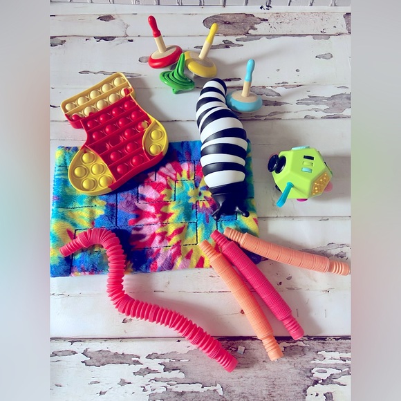 Mixed Sensory/Fidget lot - Picture 2 of 9